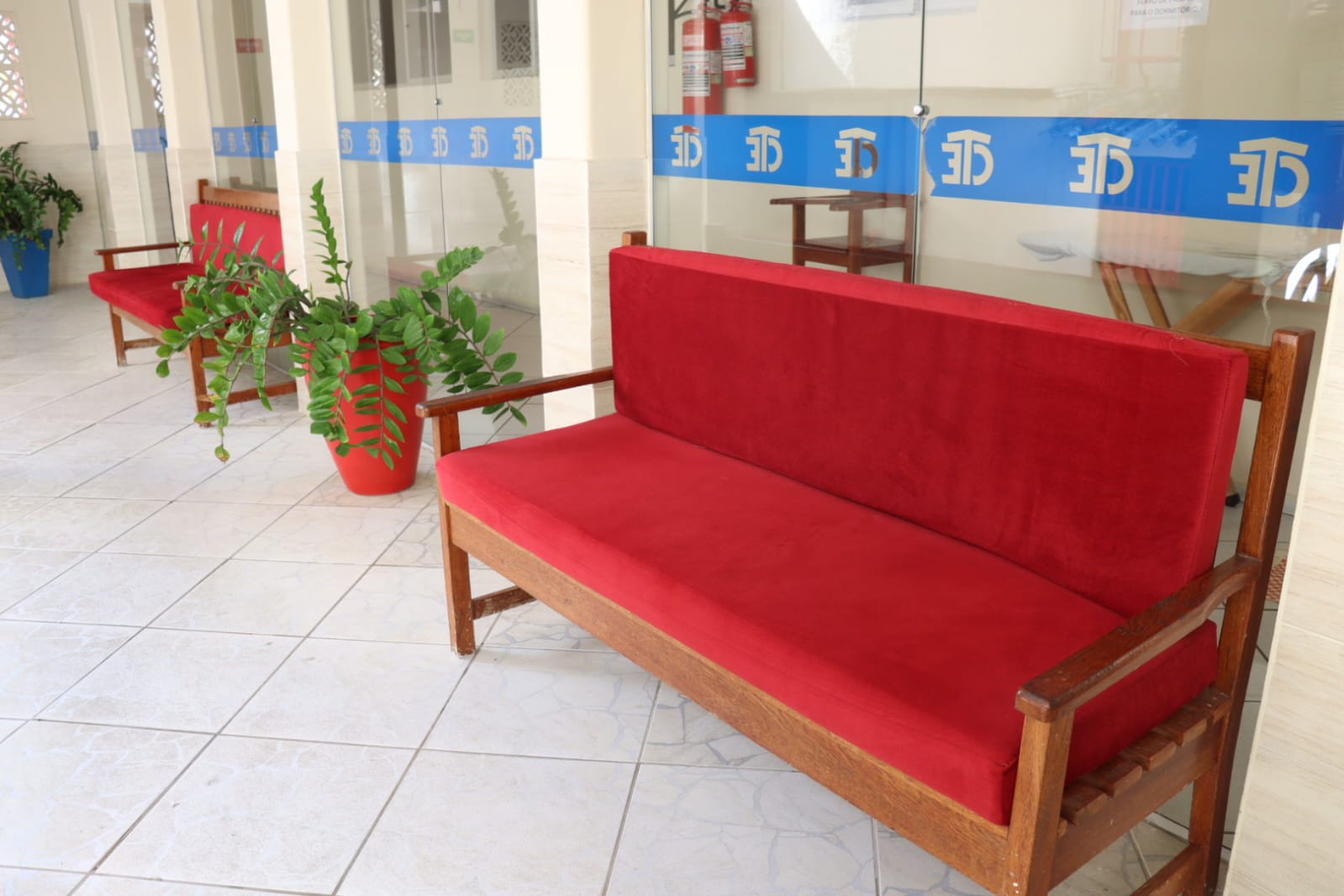 Área interna e espaços de convivência da Casa de Tempos Educativos